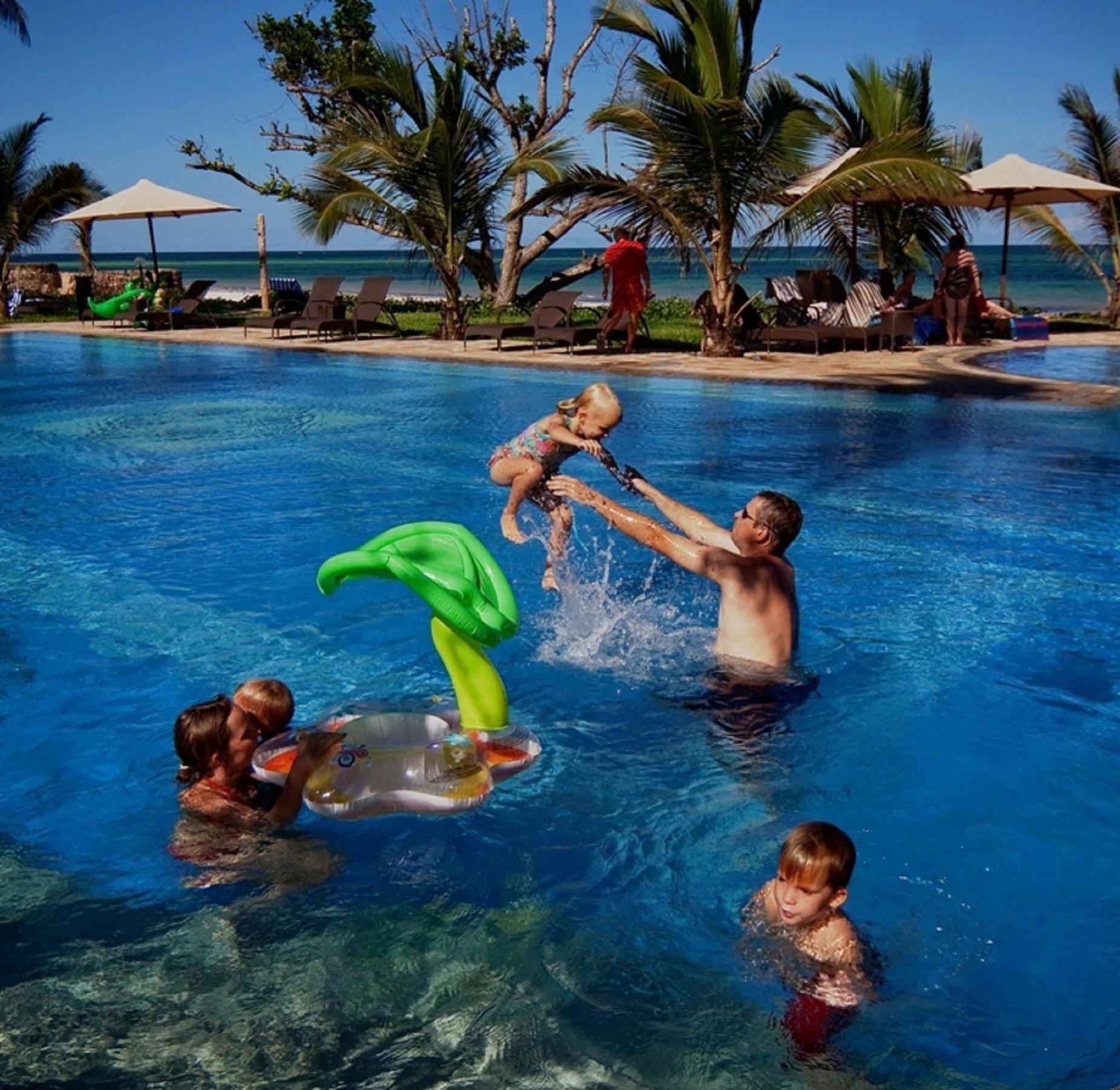 Lantana Galu Beach Diani Beach Ngoại thất bức ảnh