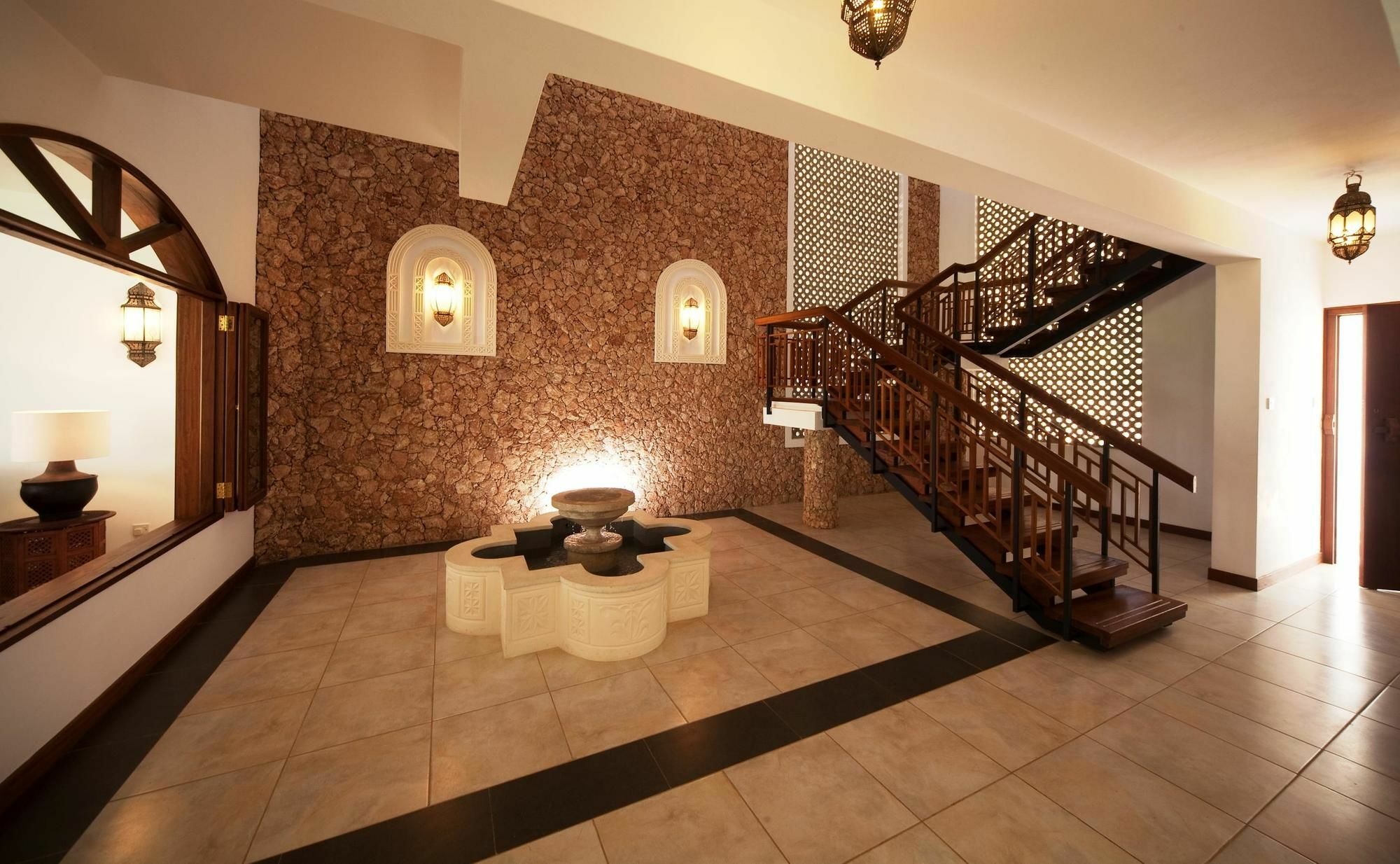 Lantana Galu Beach Diani Beach Ngoại thất bức ảnh